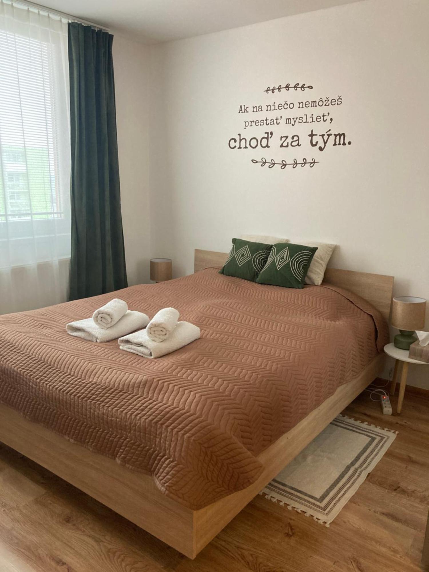 Apartmán neďaleko centra mesta Nagymihály Kültér fotó